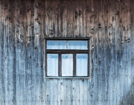 old-window-P46VYL6