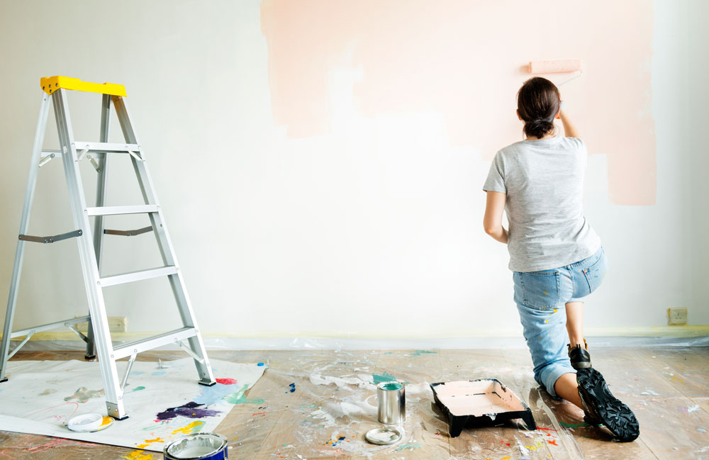 people-renovating-the-house-P3C9WKP